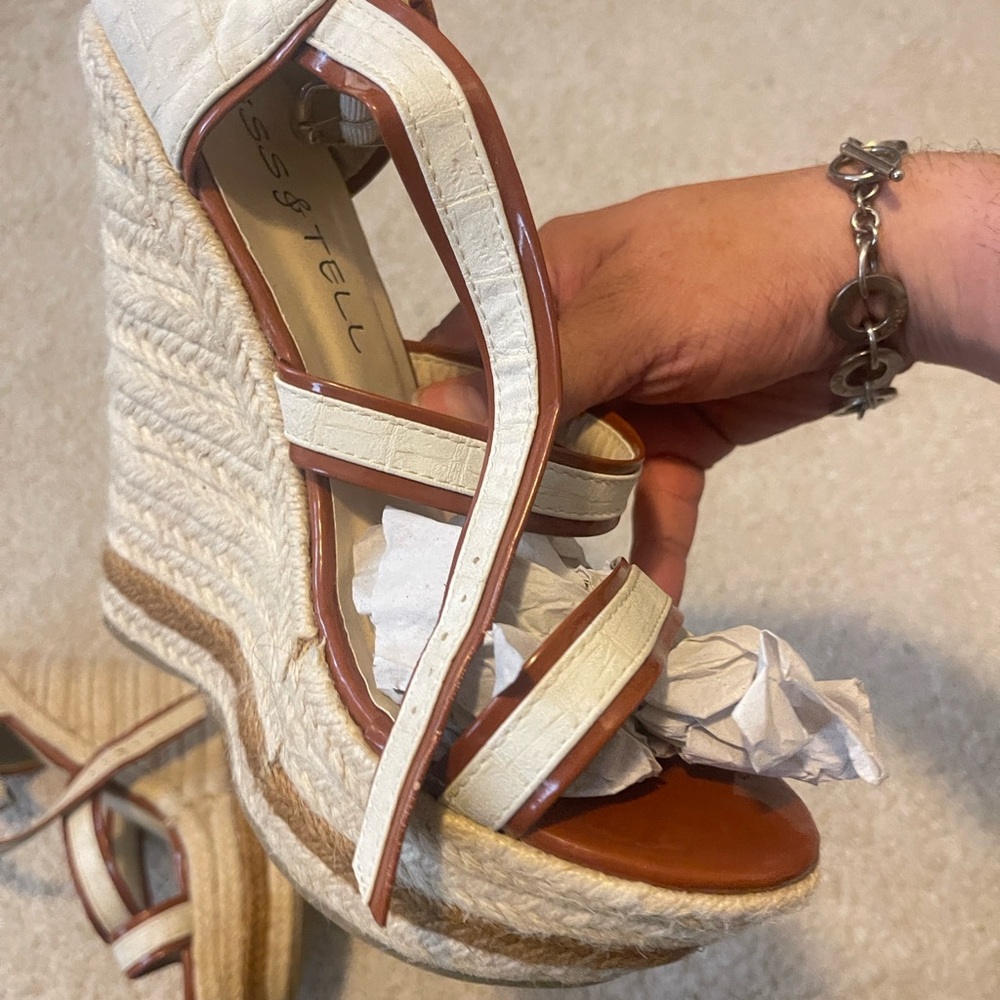 Kiss & Tell Stylish Cream and Brown Wedge Sandals - Picture 8 of 9